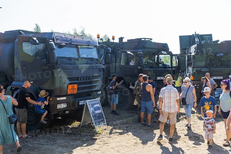 The Oberlausitz military training area opened its Tor tor to thousands of visitors for the Open Day at the Oberlausitz military training area to give them an insight behind the scenes of the Bundeswehr in Saxony. The soldiers presented a wide range of large and small equipment and gave an impressive demonstration of what they are capable of, Open Day at the Oberlausitz military training area, Weißkeißel, Saxony, Germany, Europe