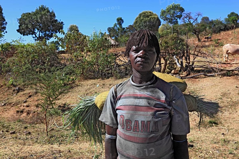 South Ethiopia, of the Benna people, proud young woman, Ethiopia, Africa