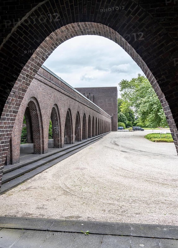 Memorial Hall, Southwest Cemetery in Essen, North Rhine-Westphalia, Germany, Europe