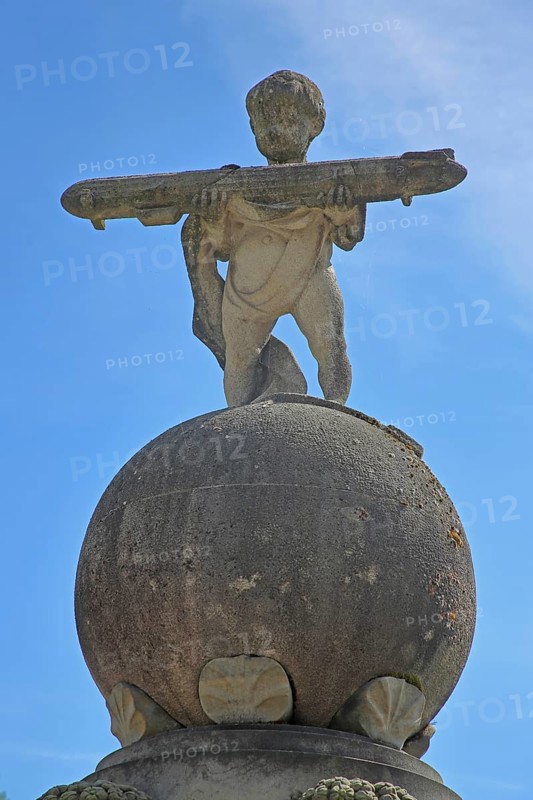 Jack with airship in arms, sculpture, miniature, ball, carry, detail, Zeppelin fountain, city garden, Friedrichshafen, Obersee, Lake Constance, Lake Constance area, Baden-Württemberg, Germany, Europe