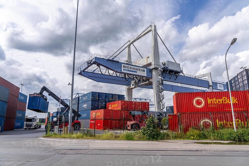 Container terminal at the Rhine harbour Krefeld, inland port, 4th largest public port in North Rhine-Westphalia, trimodal handling of goods, goods, containers, general cargo, North Rhine-Westphalia, Germany, Europe