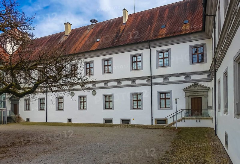 Inner courtyard, castle courtyard, Meßkirch Castle, castle of the Counts of Zimmern, Zimmern Castle, regular four-wing castle complex, Renaissance building, architecture, historical building, Meßkirch, Sigmaringen district, Baden-Württemberg. Germany