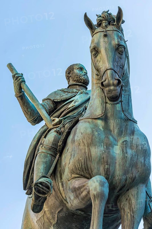 Statue of Cosimo de Medici, sculpture, art, Renaissance, tourist attraction, monument, sculpture, representation, culture, famous, Piazza della Signoria, Florence, Tuscany, Italy, Europe