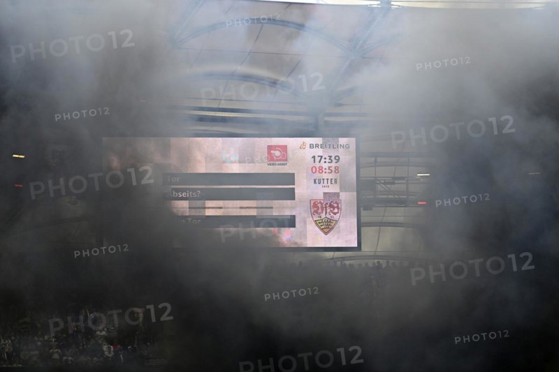 Aktion Schwarze Kurve, VfB Stuttgart Ultras, fans, express protest, black smoke, smoke, Bengalos, pyrotechnics, pyro, fireworks, threatening, Cannstatter Kurve, scoreboard, VAR, video evidence, MHPArena, MHP Arena Stuttgart, Baden-Württemberg, Germany, Europe
