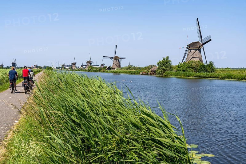 Kinderdijk, 18 windmills designed to pump water from the polders to utilise the land, one of the most famous sights, UNESCO World Heritage Site, cycle route, Netherlands