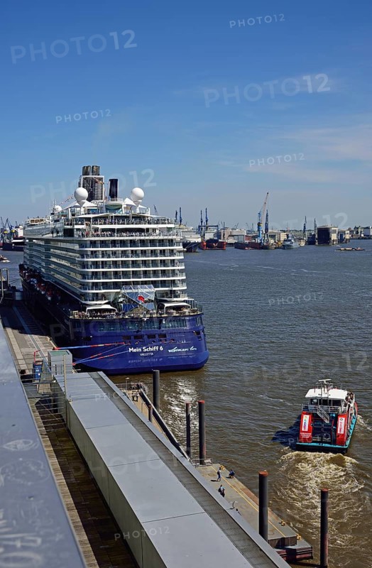Europe, Germany, Hamburg, Elbe, Cruise Centre Altona, passenger ship, Mein Schiff 6, deck superstructures, cabins with balconies, stern view, Hamburg, Hamburg, Federal Republic of Germany, Europe