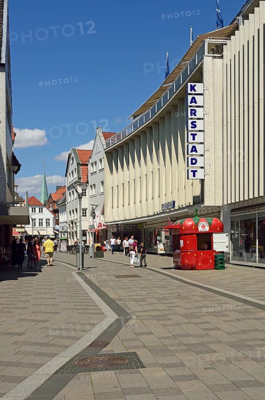 Europe, Germany, Hamburg, district Bergedorf, Sachsentor, pedestrian zone, City, shopping street, department stores' Karstadt, Hamburg, Hamburg, Federal Republic of Germany, Europe
