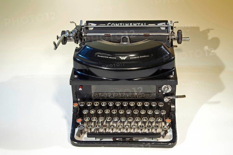 Old mechanical typewriter, Continental brand, hiker-Werke in Siegmar-Schönau, with silencer, 1930s