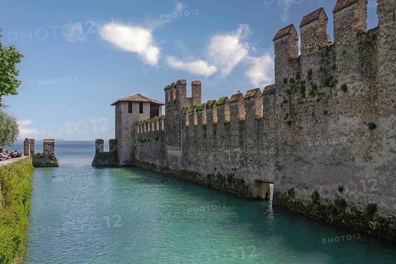 Ring wall of the Scaligero Castle Castello Scaligero, Lake Garda, Sirmione, Province of Brescia, Lombardy, Italy, Europe