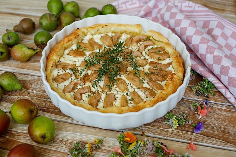 Tart with Gaishirtle and sheep's cheese, Stuttgarter Gaishirtle, pear variety, fruit, table decoration, thyme, baking, typical Swabian, Swabian cuisine, traditional cuisine reinterpreted, vegetarian, food photography, studio, Germany, Europe