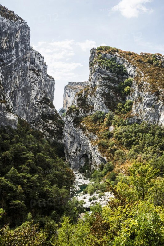 Verdon Gorge, Gorges du Verdon, Verdon Regional nature park Park, Provence, Provence-Alpes-Cote-d'Azur, South of France, France, Europe