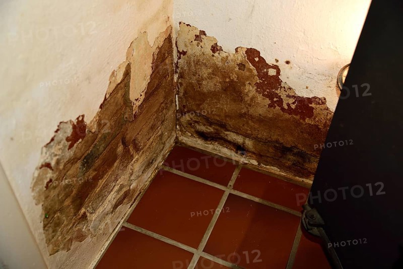 Europe, Germany, old building, wall damage due to chimney sooting, Hamburg, Hamburg, Federal Republic of Germany, Europe