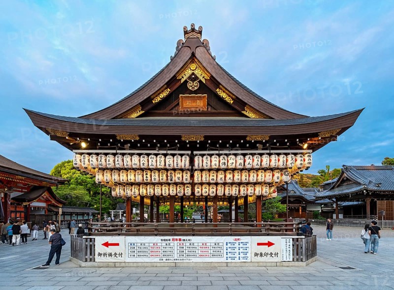 Stage of Yasaka Shrine, Gion District, Kyoto, Japan, Asia