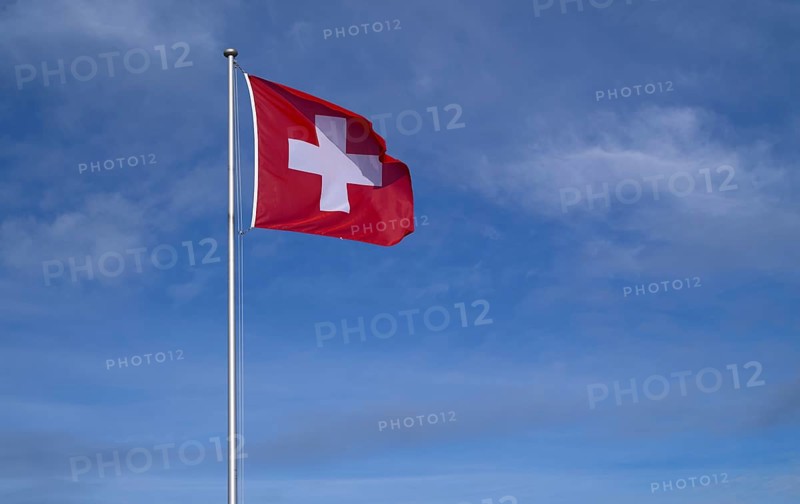 Swiss flag, blue sky, Seebodenalp, Küssnacht am Rigi SZ, Canton Schwyz, Switzerland, Europe