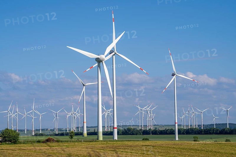 Wind farm north-east of Bad Wünnenberg, East Westphalia Lippe, Paderborn district, with the A44 motorway running through the middle, North Rhine-Westphalia, Germany, Europe