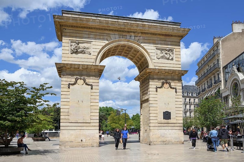 Arc de Triomphe or Porte Guillaume, Dijon, Côte dOr department, Bourgogne-Franche-Comté region, Burgundy, France, Europe