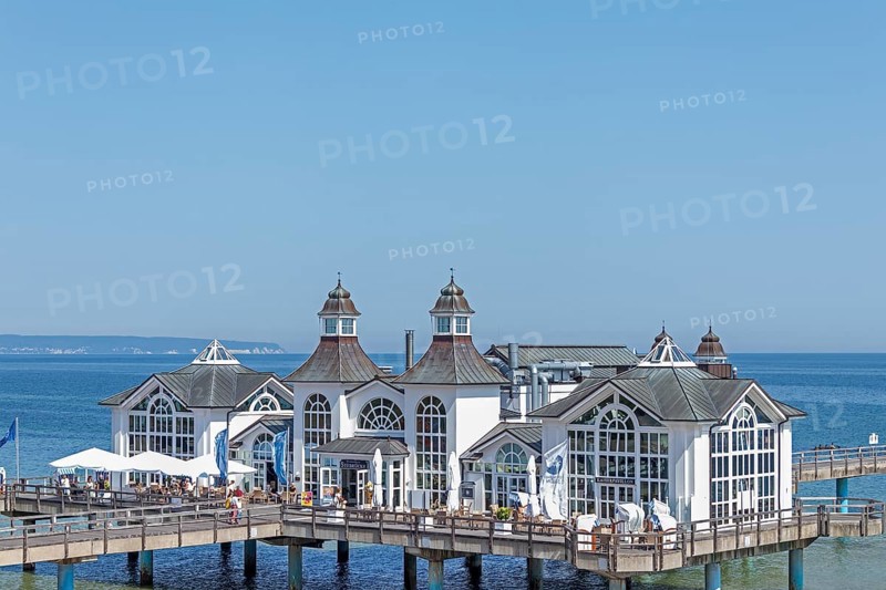 Pier, Sellin, Island of Rügen, Mecklenburg-Western Pomerania, Germany, Europe