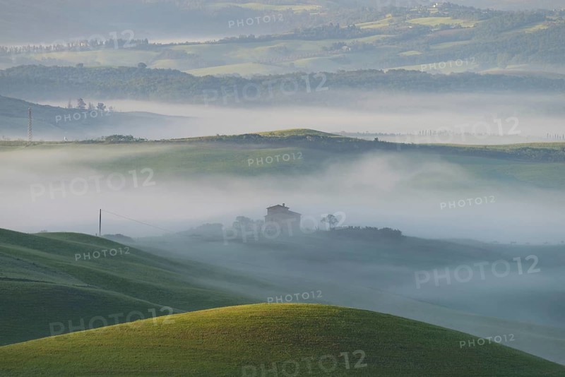 Landscape at sunrise around Volterra, province of Pisa, Tuscany, Italy, Europe