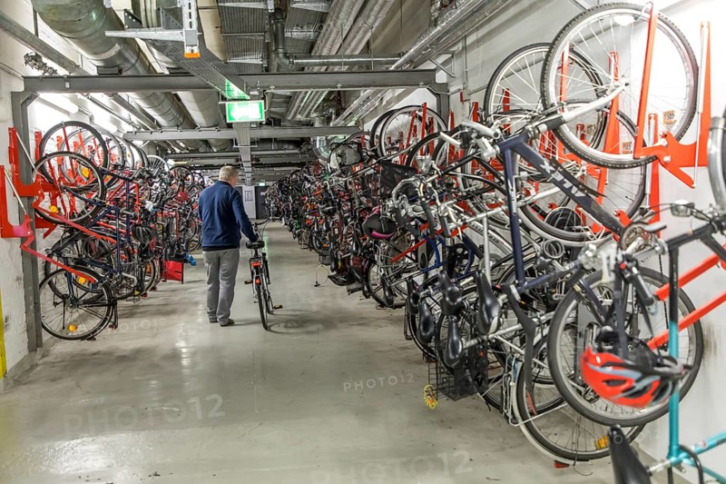 Bike station at Essen main station, bike car park, bike hire station, workshop, Essen, North Rhine-Westphalia, Germany, Europe