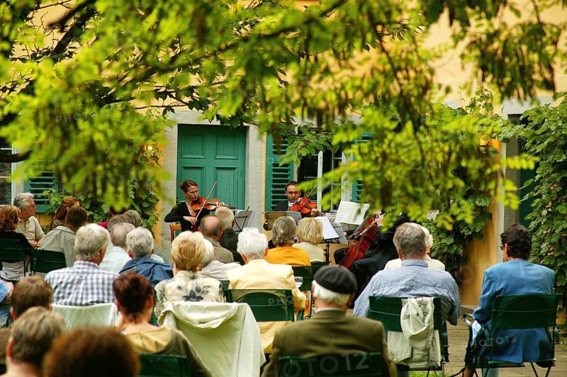 Museum Summer Night, Dresden, concert in the garden of the Carl Maria von Weber Museum. Numerous museums in Dresden open their doors, present their collections and surprise visitors with special events, culinary delights and music