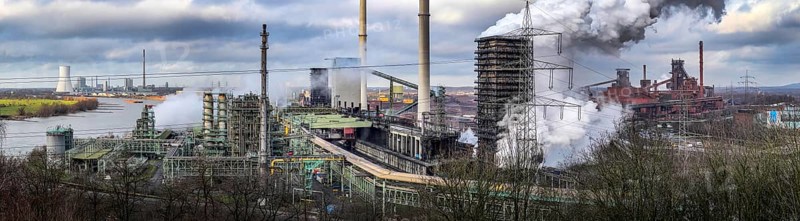 Panorama of the Thyssenkrupp Steel steelworks in Duisburg-Marxloh, on the Rhine, STEAG coal-fired power station Duisburg-Walsum, coking plant unloading tower, centre, blast furnaces 1 and 2, right, North Rhine-Westphalia, Germany, Europe