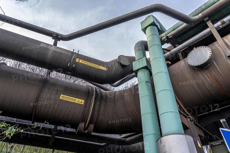Pipelines for district heating, coke oven gas, blast furnace gas, at the Thyssenkrupp Steel site in Duisburg Marxloh, North Rhine-Westphalia, Germany, Europe