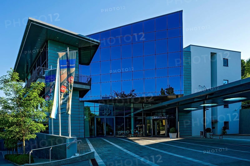 Casino, casino, modern architecture by Alexander Freiherr von Branca, Bad Wiessee am Tegernsee, Mangfall mountains, Bavarian Prealps, Alps, Upper Bavaria, Bavaria, Germany, Europe