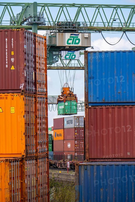 Port of Dortmund, Container Terminal Dortmund CTD, trimodal terminal, transport by rail, road and waterway, Dortmund-Ems Canal, North Rhine-Westphalia, Germany, Europe