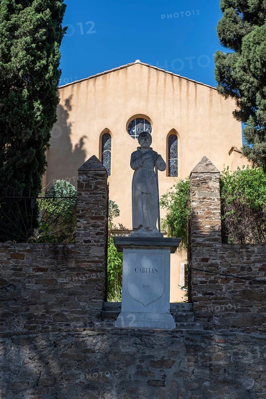 Statue of St Francis de Paola, patron saint of Bormes-Les-Mimosas, Provence-Alpes-Côte d'Azur, France, Europe