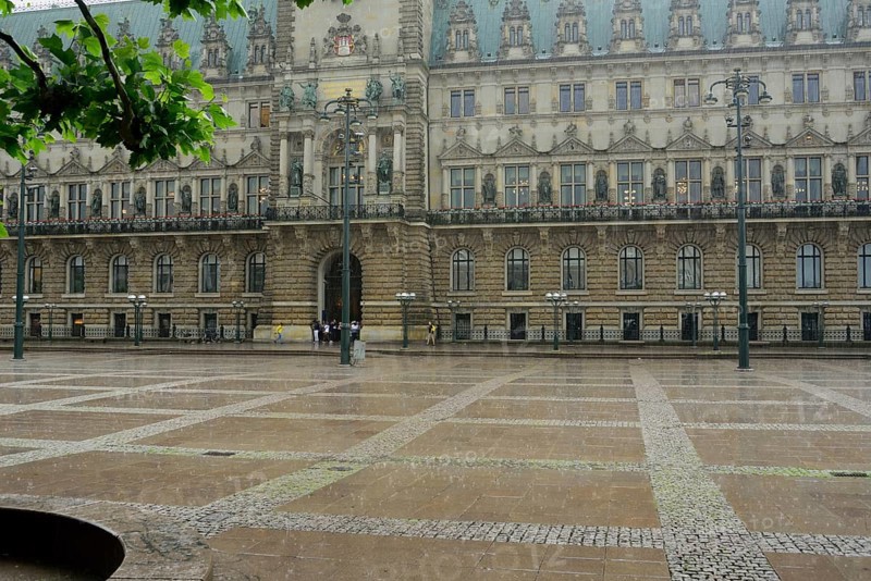 Europe, Germany, Hamburg, Rathausmarkt, Rain, Hamburg, Hamburg, Federal Republic of Germany, Europe