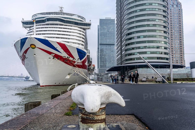 Cruise ship Iona of the British shipping company P&O Cruises, moored at the pier of Cruise Terminal Rotterdam, the largest cruise ship ever built in Germany, 17 passenger decks, 2600 cabins for 5200 passengers, the ship is fuelled by liquefied natural gas, Netherlands
