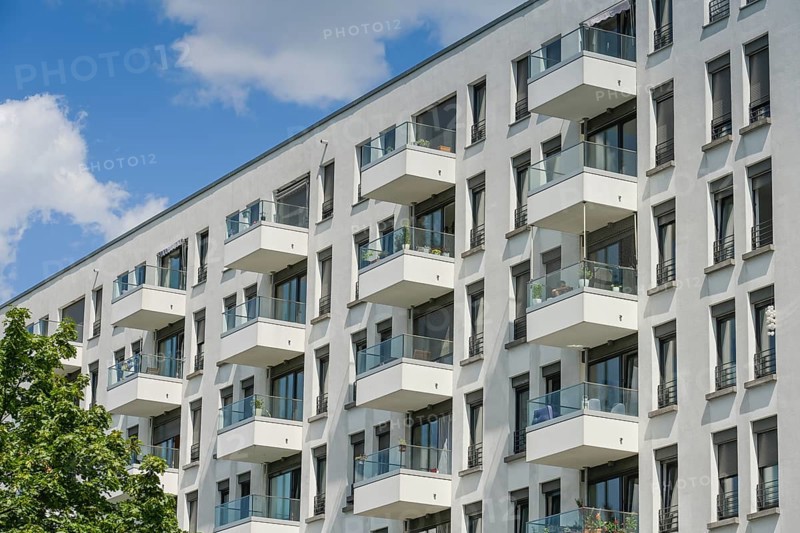 New build, residential building, Mühlenstraße, Mediaspree, Friedrichshain, Friedrichshain-Kreuzberg, Berlin, Germany, Europe
