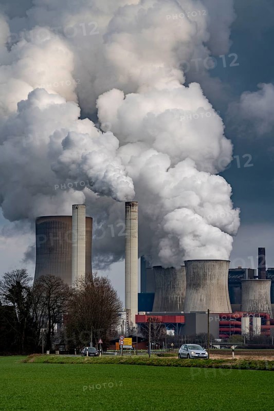 Lignite-fired power plant, RWE Power AG Niederaussem power plant, Bergheim, North Rhine-Westphalia, Germany, Europe