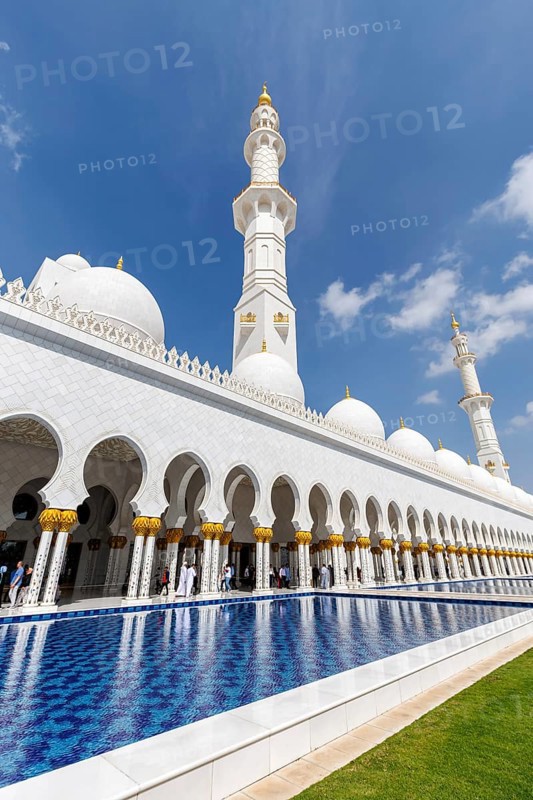Sheikh Zayed Grand Mosque Abu Dhabi in Abu Dhabi, United Arab Emirates, Asia
