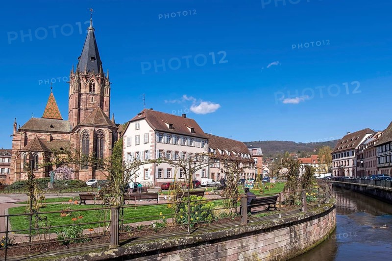 Collegiate Church of St Peter and Paul, Abbatiale Saints Pierre et Paul, Quai Anselmann, Lauter Canal, Wissembourg, Northern Vosges nature park Park, Vosges, Alsace, France, Europe