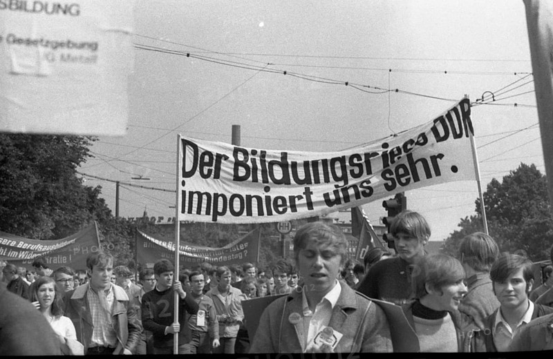 DEU, Germany, Dortmund: Personalities from politics, business and culture from the years 1965-71, Cologne. DGB demonstration for better education, apprenticeships and against youth unemployment ca. 1965, Europe