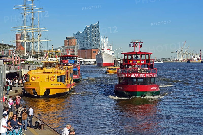 Germany, Hamburg, HafenCity, view to Elbe Philharmonic Hall, Hamburg's new concert hall, glass facade, museum ship Cap San Diego, former cargo ship, Hamburg, Hamburg, Federal Republic of Germany, Europe
