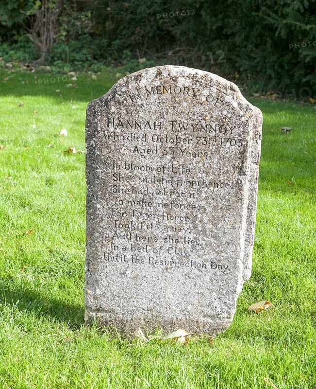 Headstone grave of Hannah Twynnoy killed by a tiger in 1703, Malmesbury, Wiltshire, England, UK