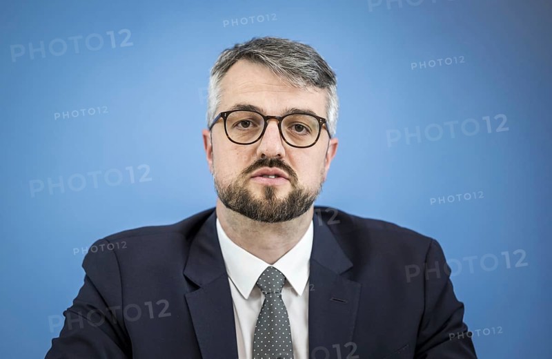 Presentation of the government draft for the 2025 federal budget at the Federal Press Conference by the State Secretary at the Federal Ministry of Finance, Wolf Reuter, among others