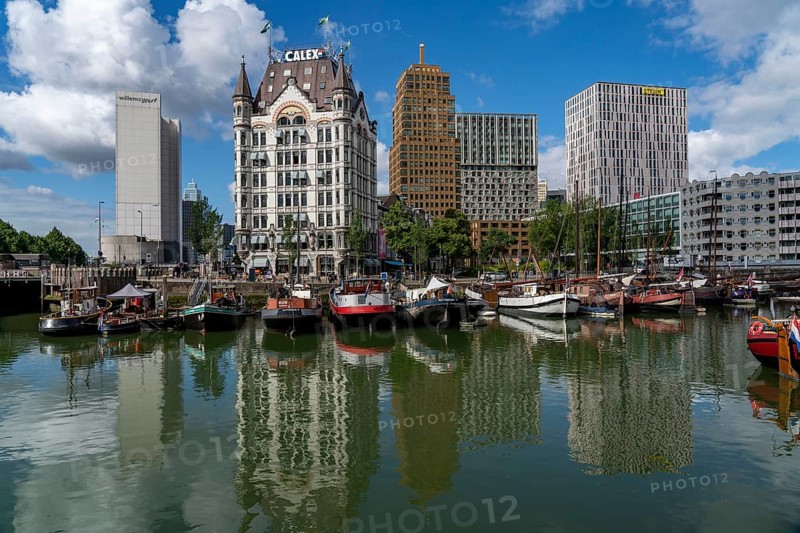 Rotterdam city centre, Oudehaven, historic harbour, The White House, historic office building, historic ships, modern city backdrop, Netherlands
