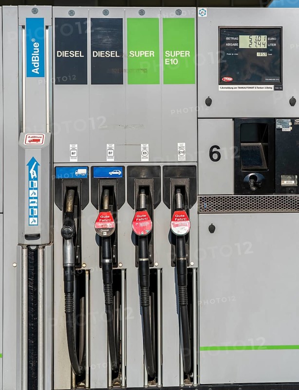 Petrol station pump, AdBlue, diesel, Super, Super E10, petrol, fuels, pump nozzle, display, fuel dispenser, petrol pump