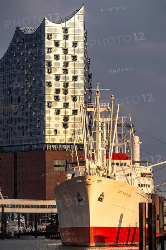 Port of Hamburg, museum ship Cap San Diego at the St. Pauli Landungsbrücken, Elbe Philharmonic Hall, Hamburg, Germany, Europe