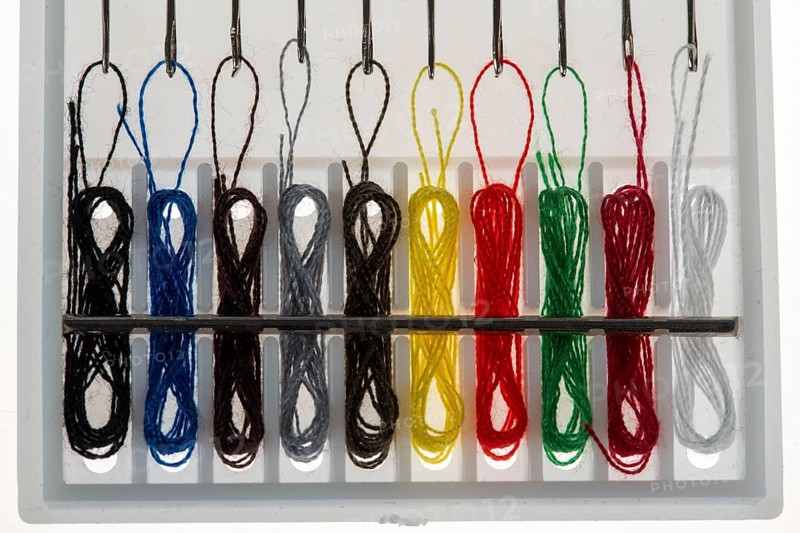 Sewing kit, sewing thread and sewing needles, already threaded, various colours, ready to sew, hotel amenities