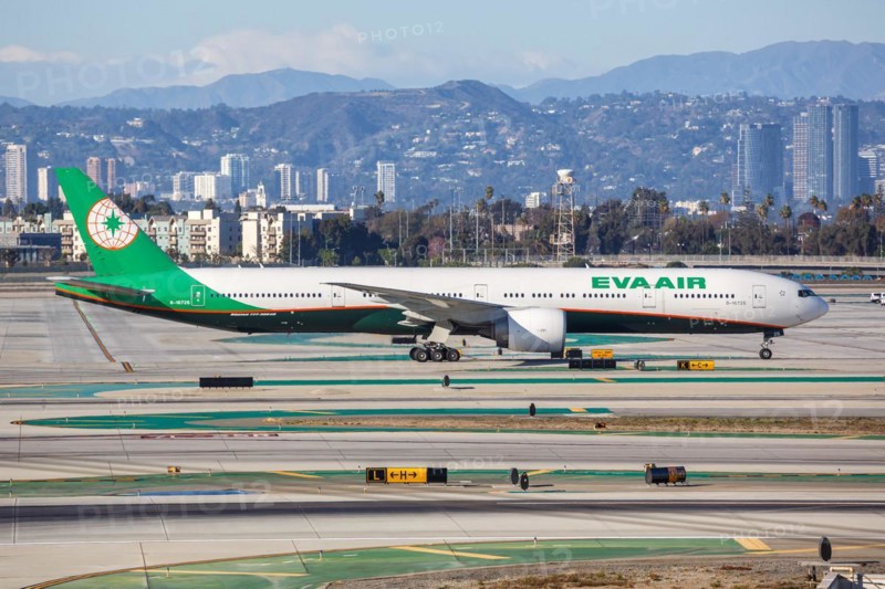 A Boeing 777-300 (ER) aircraft of EVA Air with registration number B-16726 at Los Angeles Airport, USA, North America