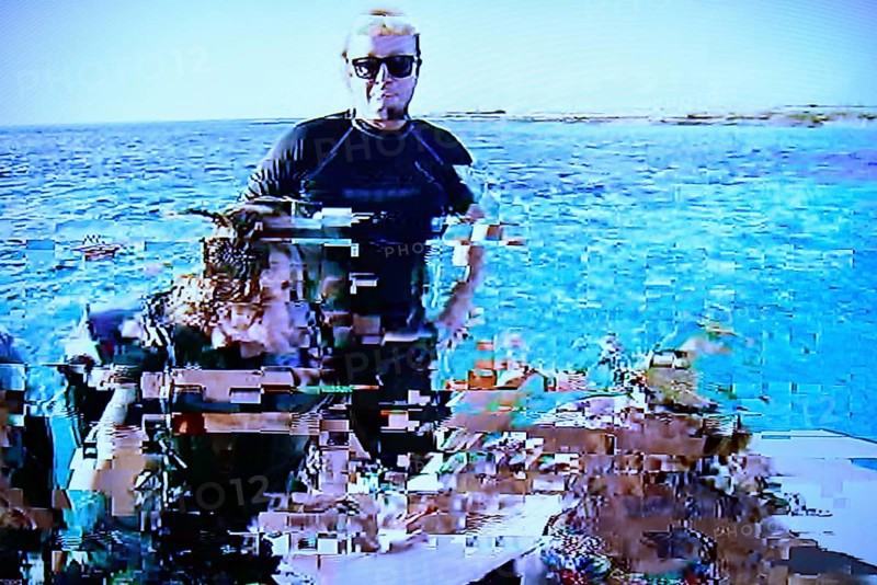 TV picture interference, pixels due to reception interference