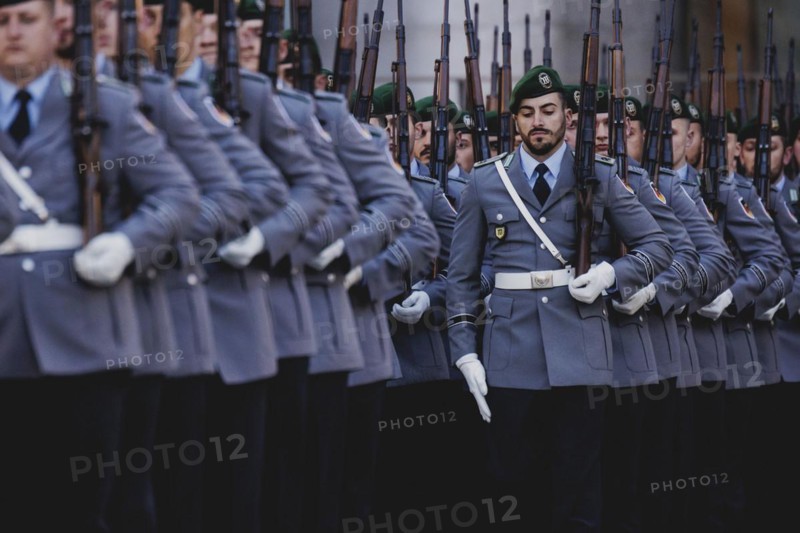 Soldiers from the Bundeswehr Guard Battalion, photographed during a reception with military honours in the courtyard of the Federal Chancellery in Berlin, 13.03.2024