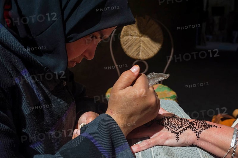 Traditional Moroccan hand tattoo, henna, tattoo, craft, tradition, traditional, oriental, arabic, plant colour, body decoration, pattern, custom, jewellery, body painting, hand, sign, symbol design