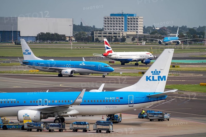 Amsterdam Schiphol Airport, aircraft at terminal, Gate D, check-in, apron, Amsterdam, Netherlands