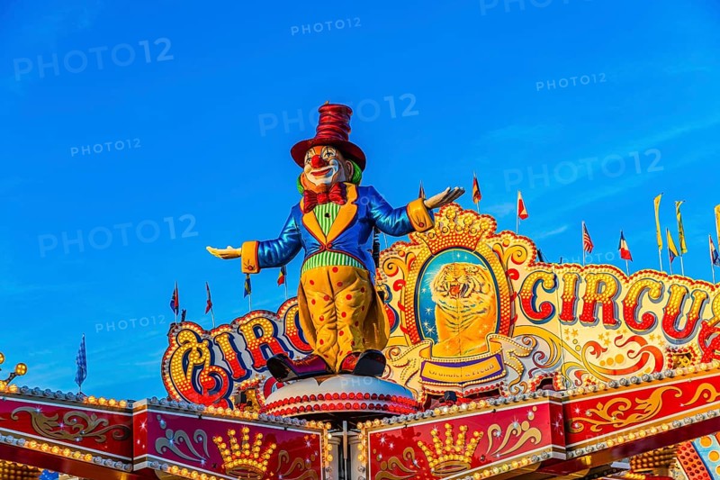 Clown figure in the round and high ride Circus Circus, Oktoberfest, Festwiese, Theresienwiese, Munich, Upper Bavaria, Bavaria, Germany, Europe