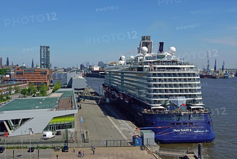 Germany, Hamburg, harbour, cruise ship, Mein Schiff 6, Europe